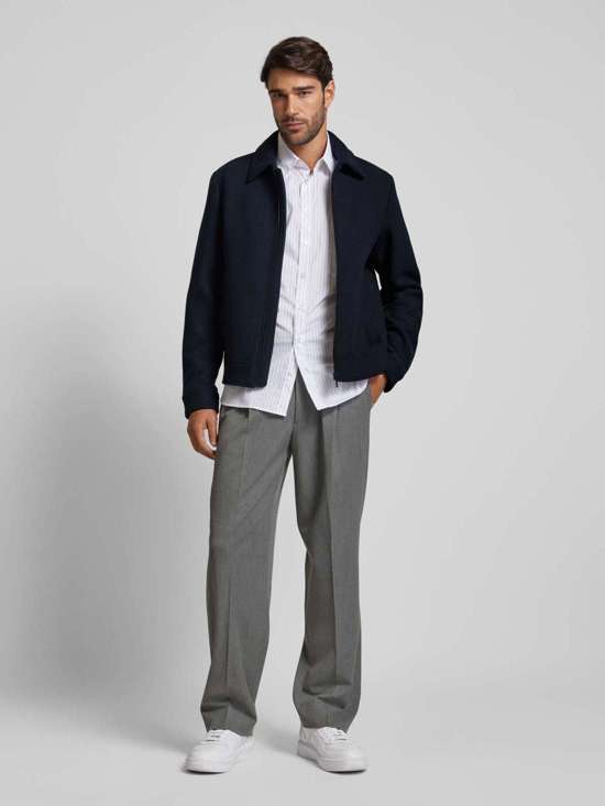 темно-синий