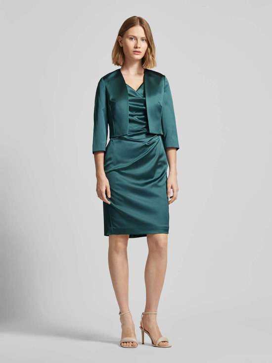 изумрудный