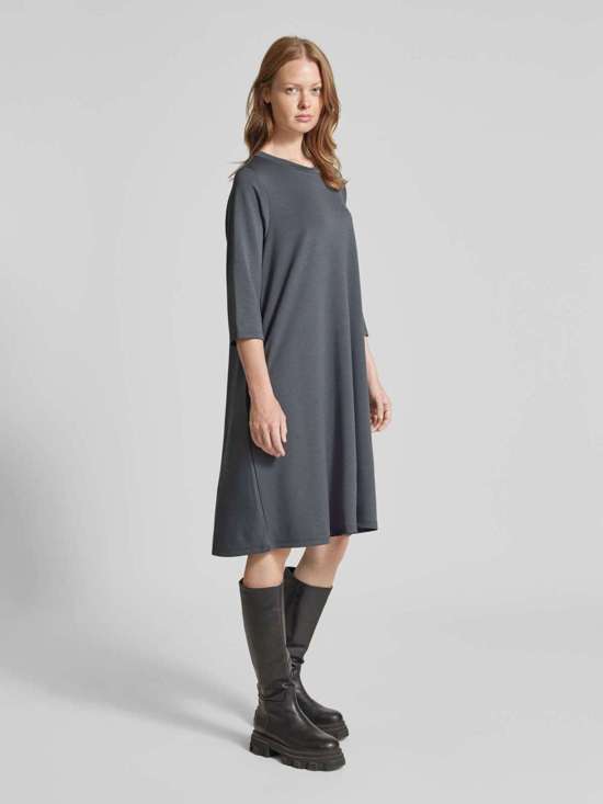 средне-серый