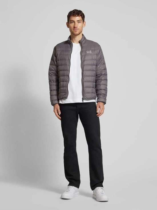 средне-серый