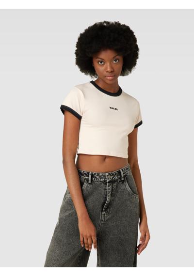 Crop Top mit Label-Detail