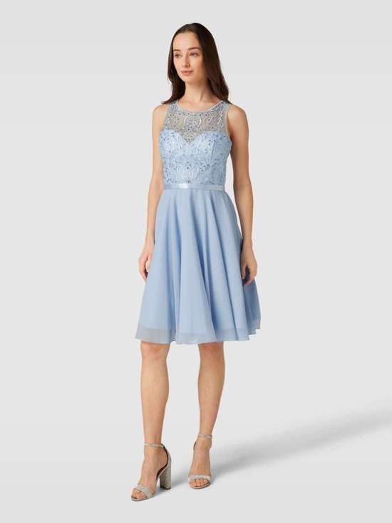 светло-синий