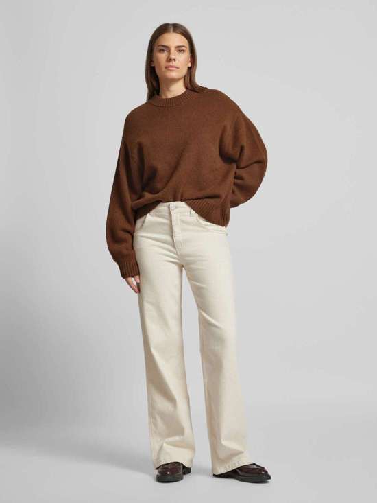 каштановый