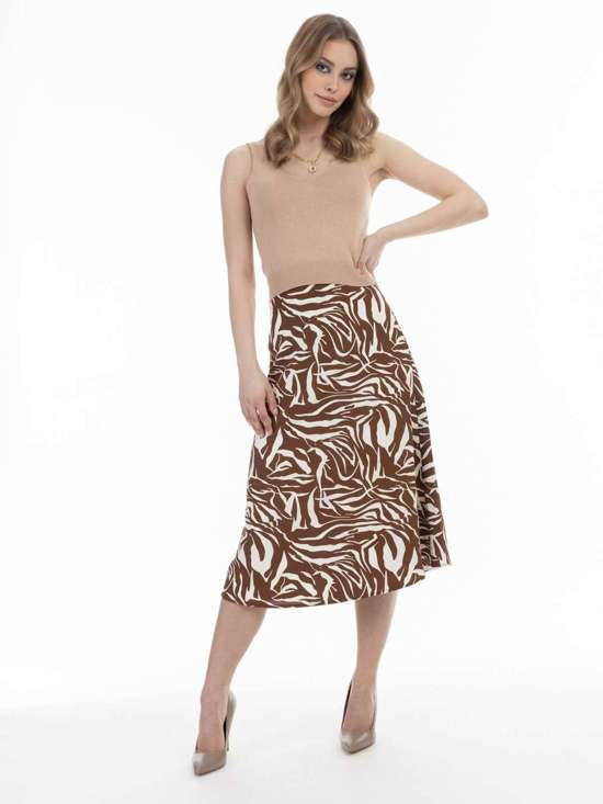 коричневый в рисунком