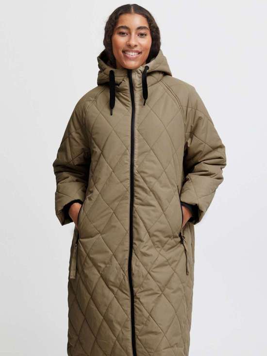 бежевый пестрый