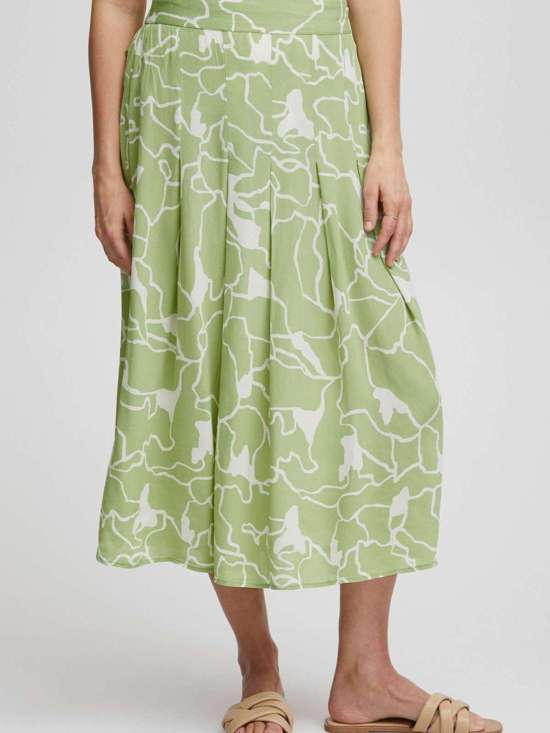 зеленый узорчатый