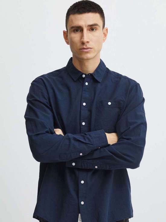 синий узорчатый