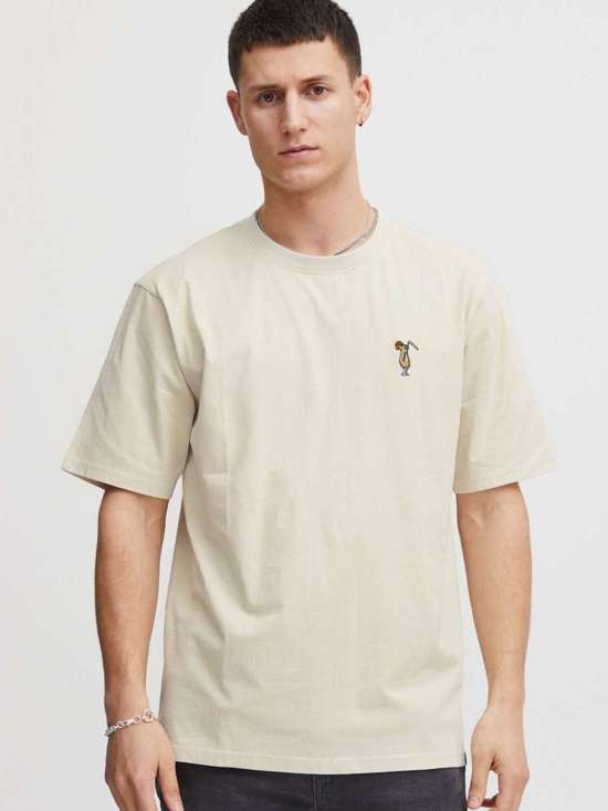 бежевый пестрый