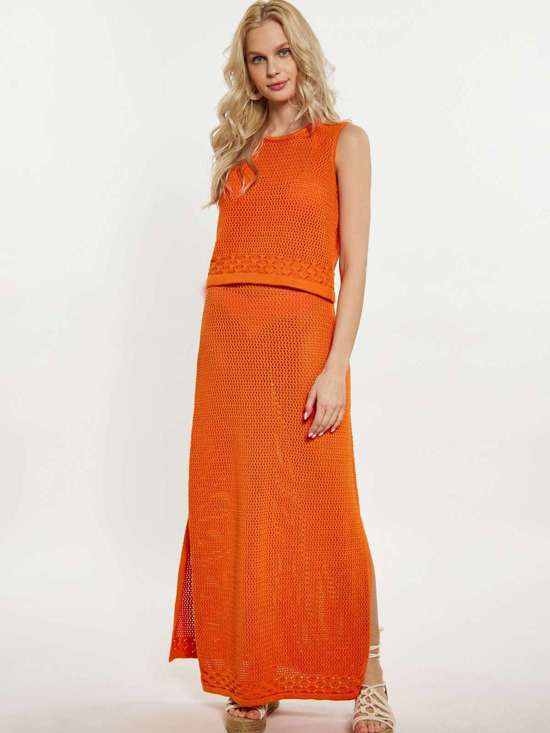 оранжевый в полоску