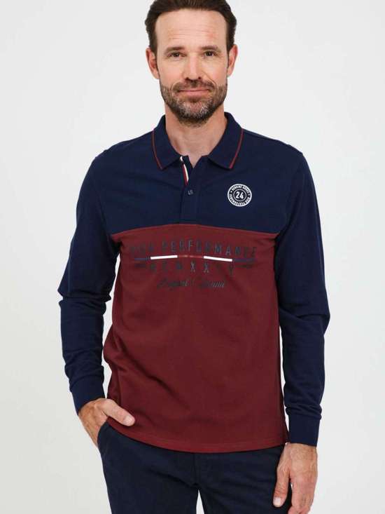 красный узорчатый