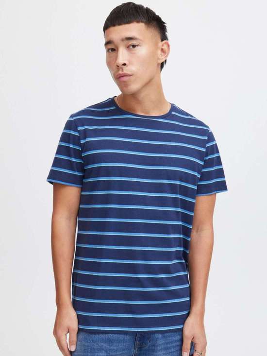 синий полосатый