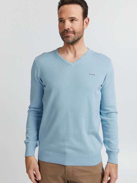 светло-синий