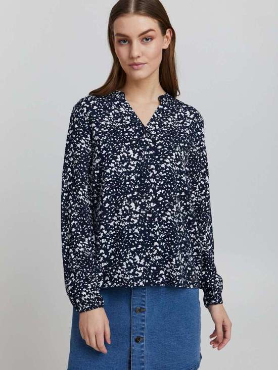 синий узорчатый