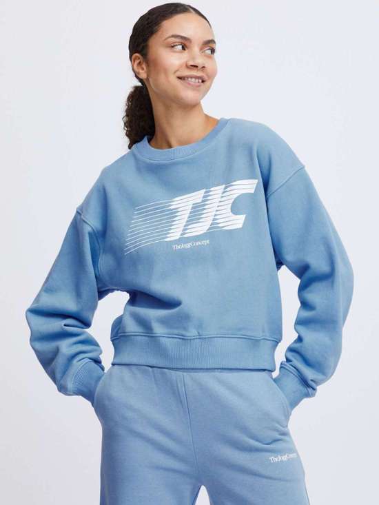 синий разноцветный