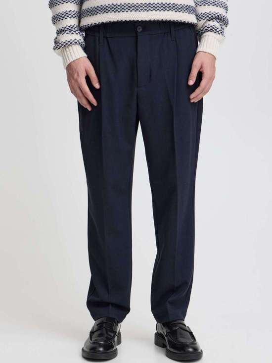 синий узорчатый