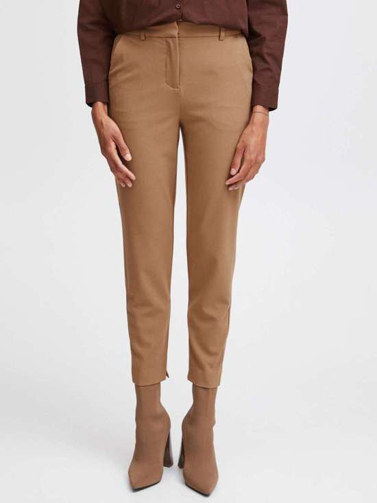 коричневый