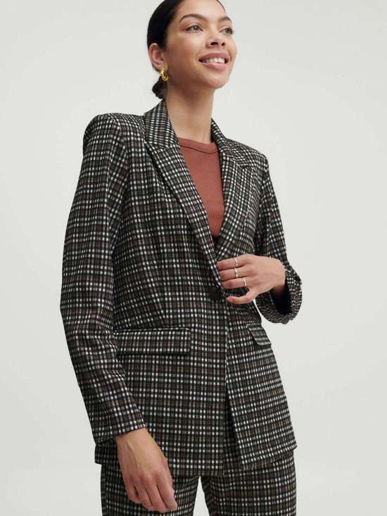 коричневый в клетку