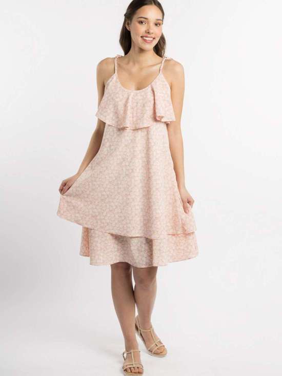 Платье с воланом