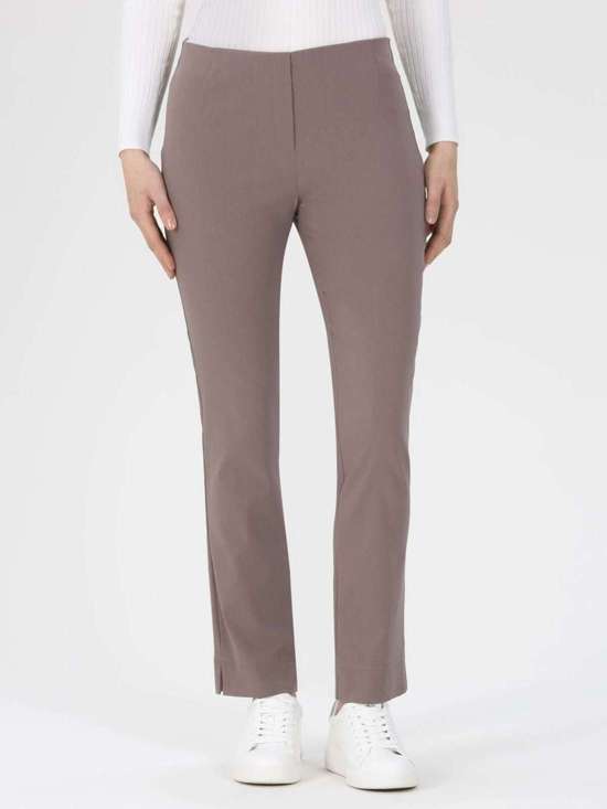 коричневый