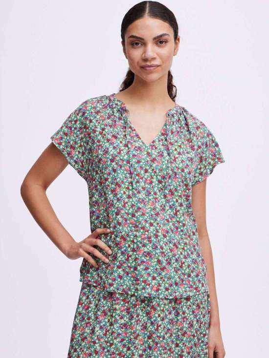 синий узорчатый