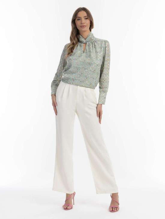 зеленый с рисунокм