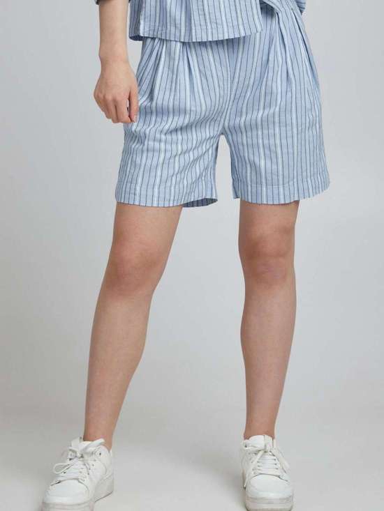 светло-синий полосатый