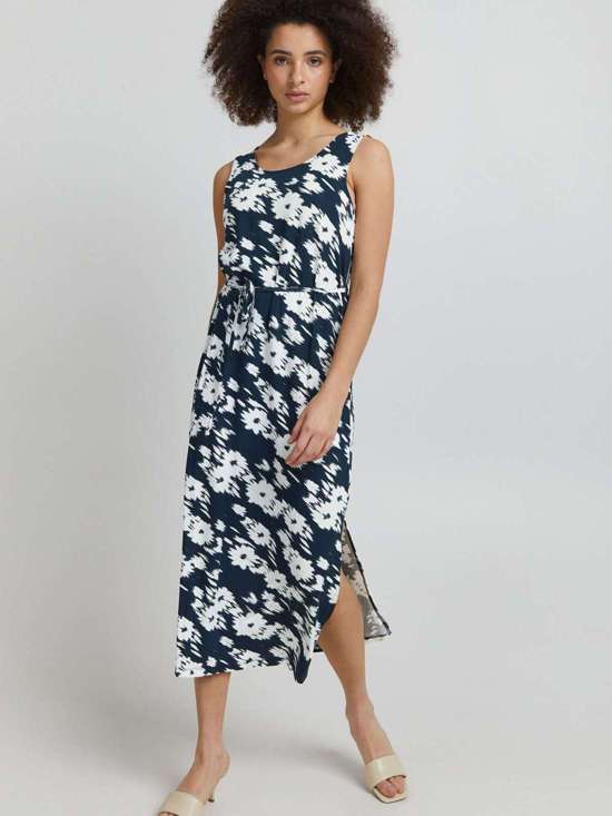 синий узорчатый