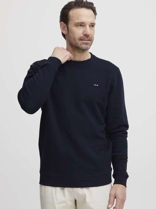 синий узорчатый