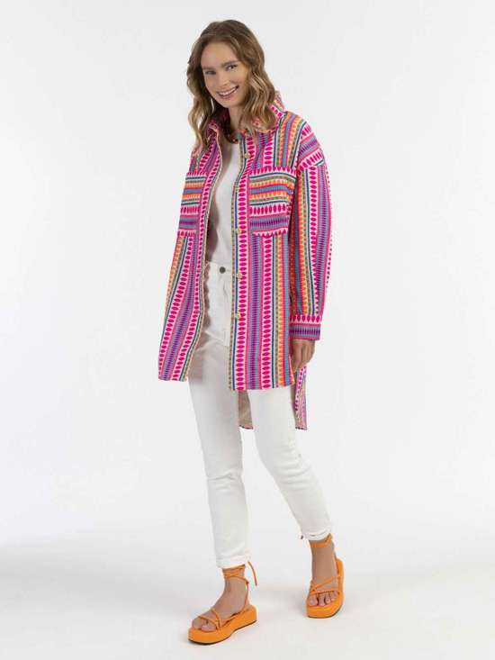 ярко-розовый с рисунком