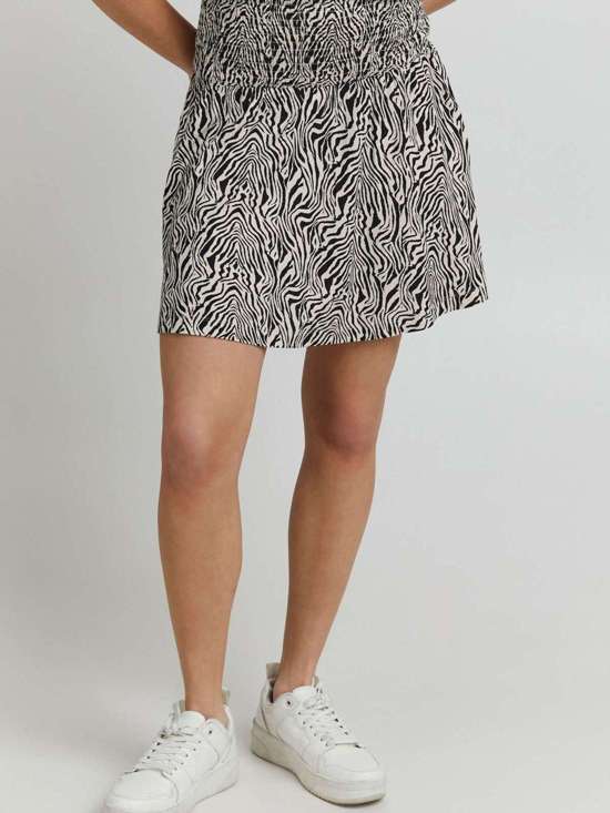 чёрный с рисунком