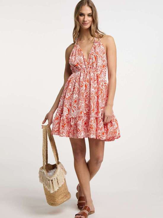 красный узорчатый