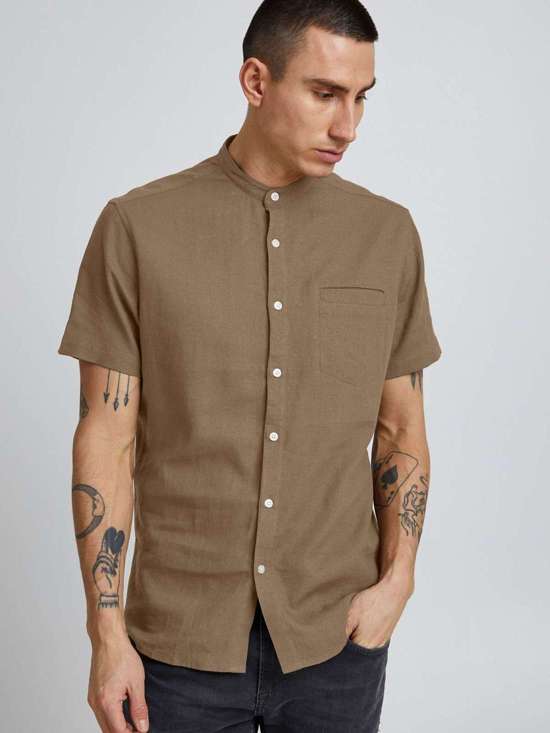 коричневый