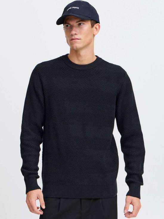 синий узорчатый