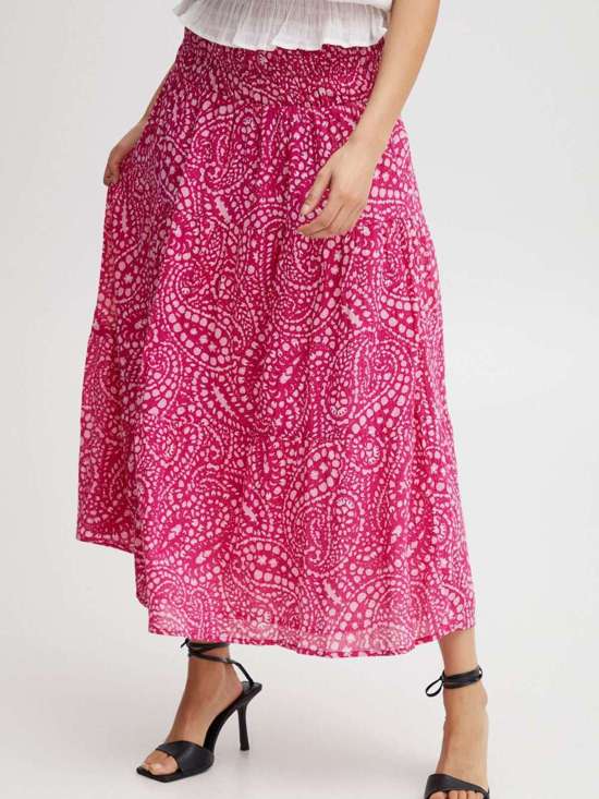 ярко-розовый узорчатый