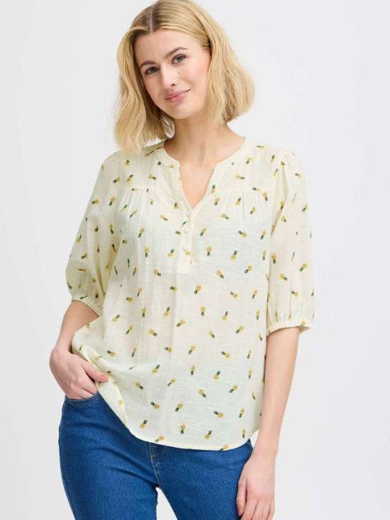 белый узорчатый