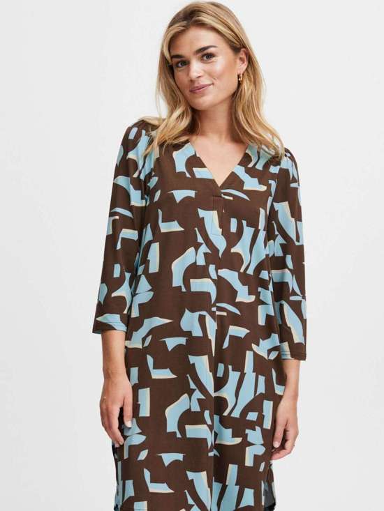 синий узорчатый