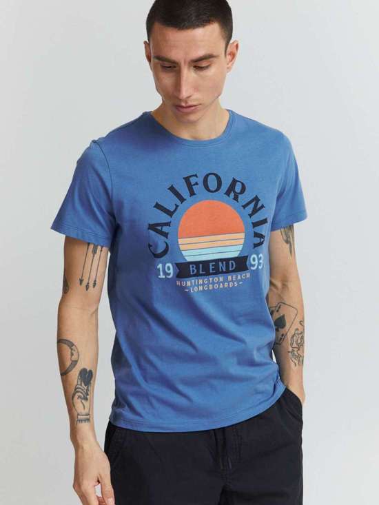 синий разноцветный