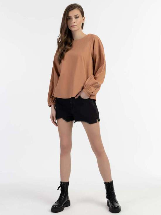 коричневый