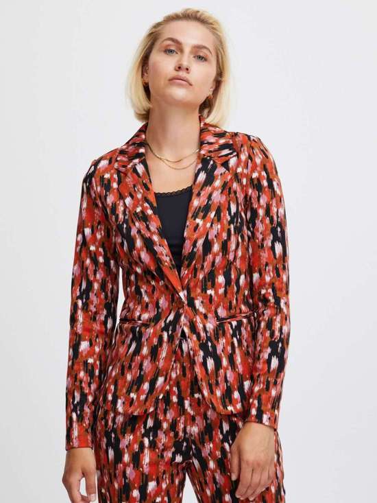 красный узорчатый