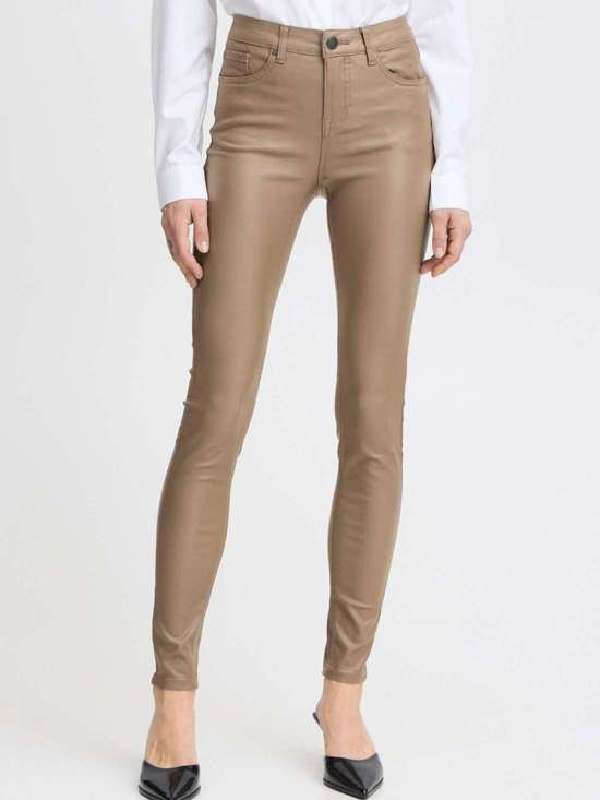 коричневый