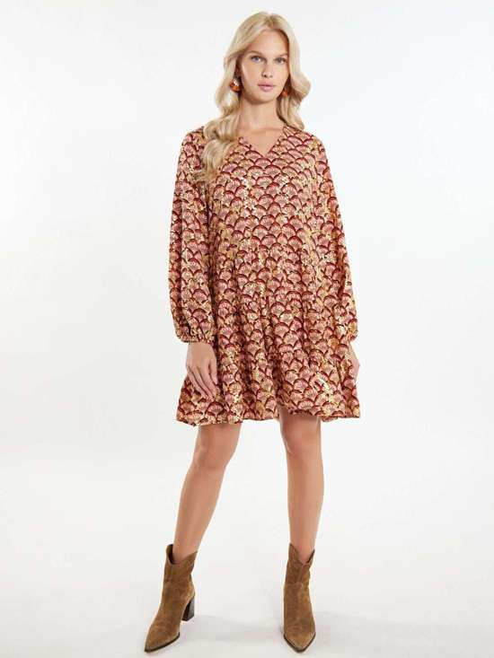 бежевый пестрый