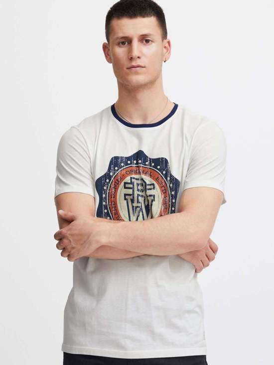 белый с рисунком