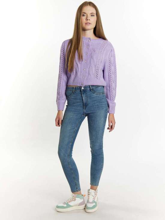 лиловый узорчатый