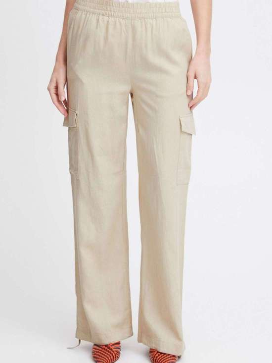 бежевый пестрый