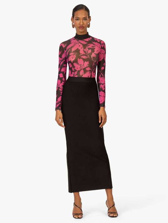 ярко-розовый узорчатый