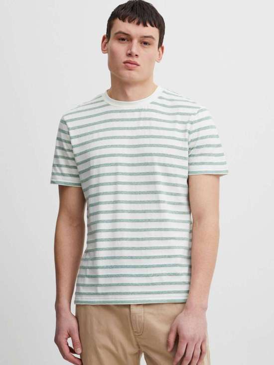 зеленый узорчатый