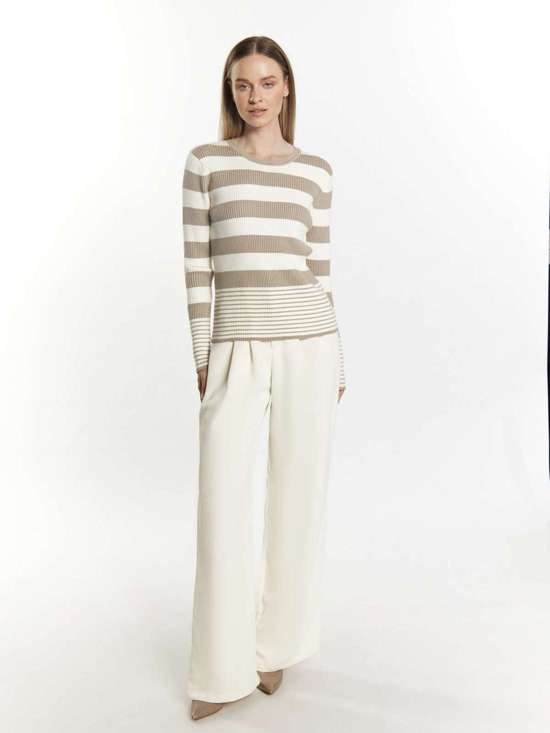 бежевый в полоску