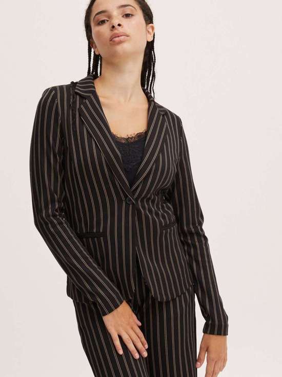 черный в полоску