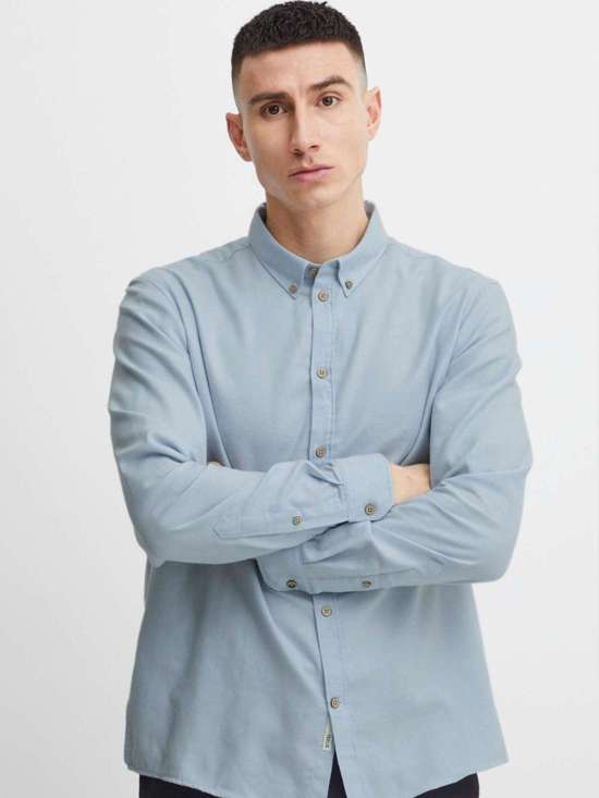 синий узорчатый