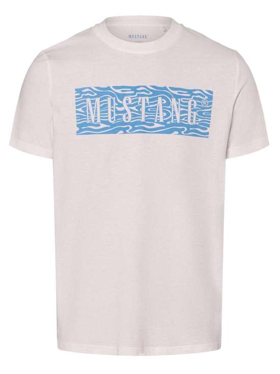 белый с рисунком